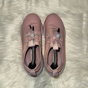 Women’s Clove Shoe- classic pink size 7